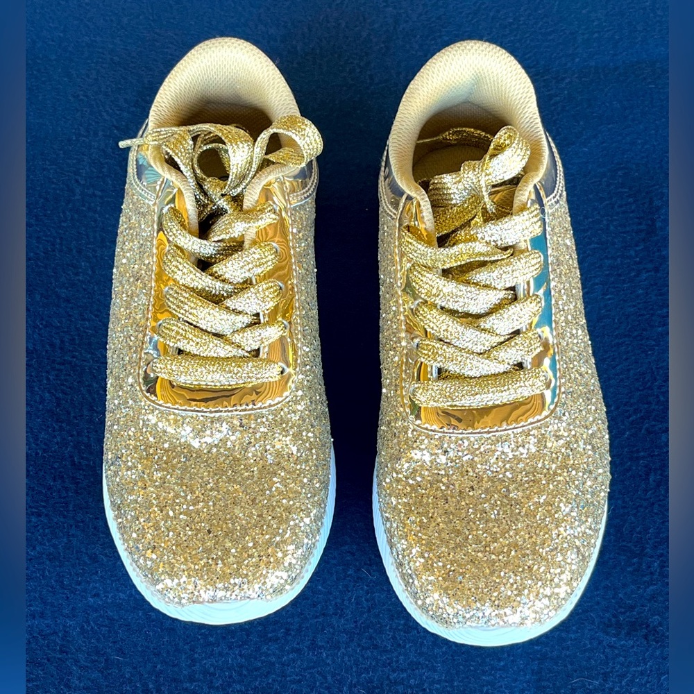 Shiny gold glitter upper sneakers. Memory foam, non-slip rubber soles. Size 7 - Picture 3 of 12